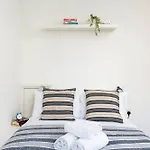 Large 5bed Town House-sleeps 9-by Fabaccommodation * Bristol