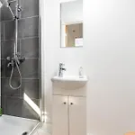 Large 5bed Town House-sleeps 9-by Fabaccommodation * Bristol